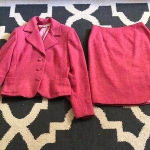 Women’s Kay Unger Pink Tweed Skirt Suit